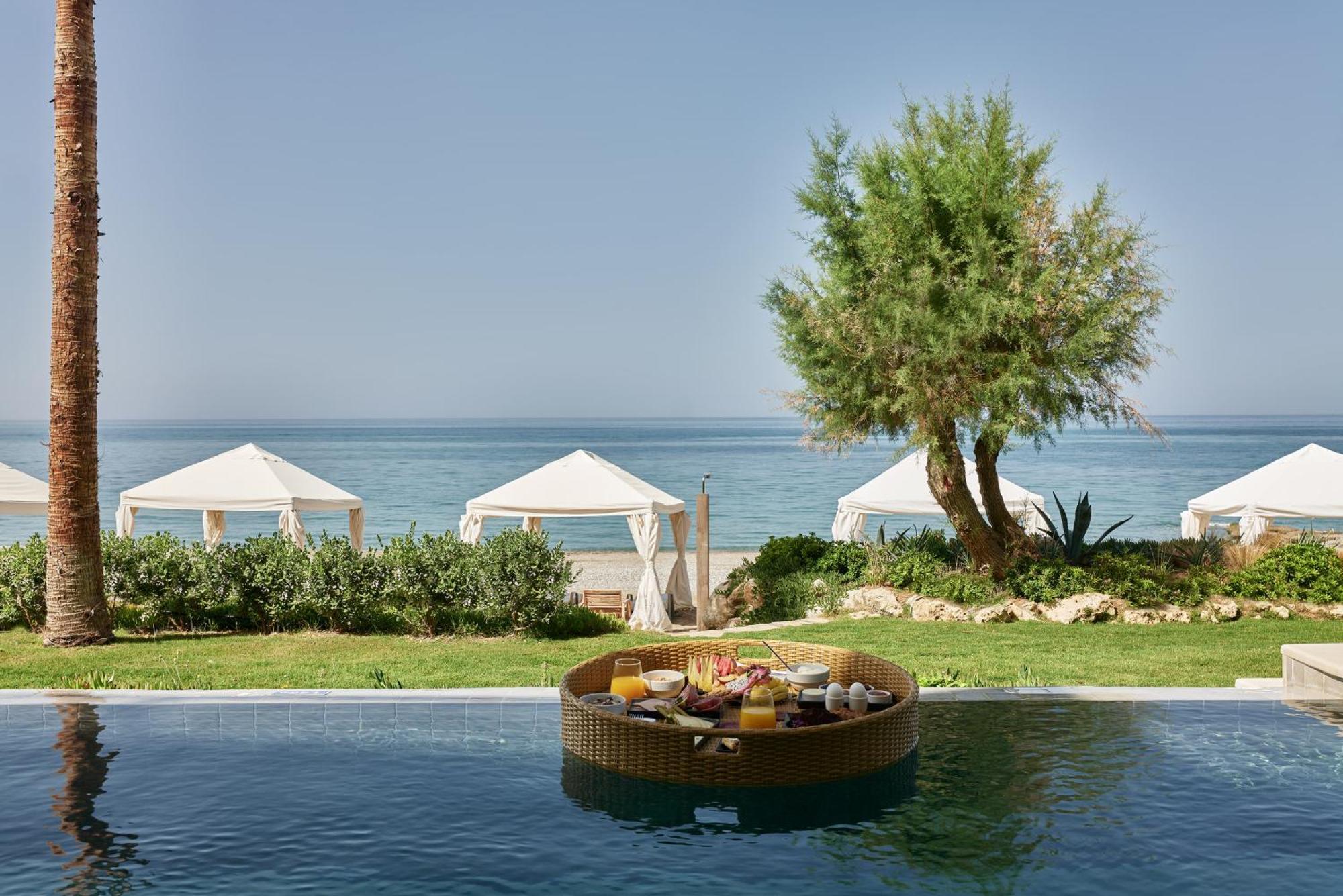 Amira Luxury Resort & Spa - Adults Only Adelianos Kampos Zimmer foto